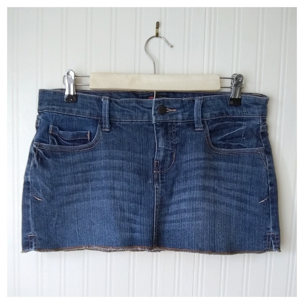 BOGO 🆓️ EUC - Forever 21 Denim Mini Skirt - Picture 1 of 6